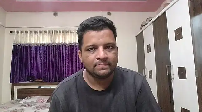 Snapshot of dhruv_love chatting on March 17, 2025, 7:57 am dhruv love online show from March 17, 2025, 7:57 am