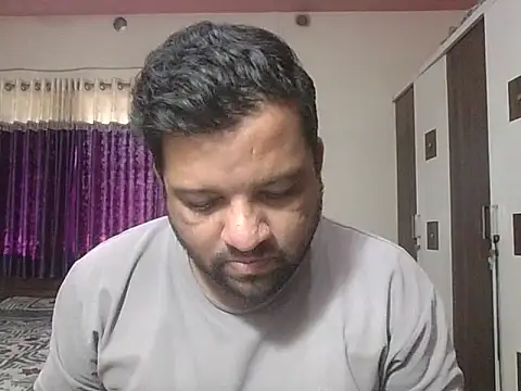 Snapshot of dhruv_love chatting on April 8, 2026, 4:34 am dhruv love online show from April 8, 2026, 4:34 am
