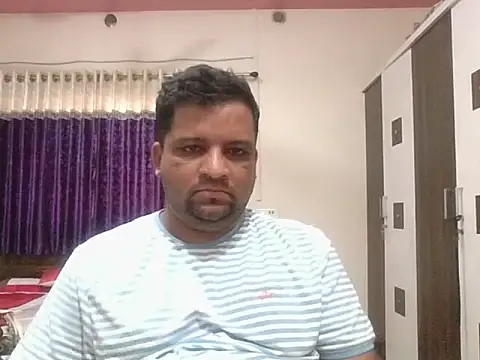 Snapshot of dhruv_love chatting on April 29, 2026, 11:58 am dhruv love online show from April 29, 2026, 11:58 am