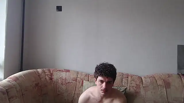 Snapshot of Remy_Miles chatting on February 9, 2025, 8:22 am Remy Miles online show from February 9, 2025, 8:22 am