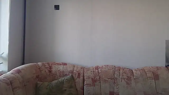 Snapshot of Remy_Miles chatting on February 10, 2025, 8:20 am Remy Miles online show from February 10, 2025, 8:20 am