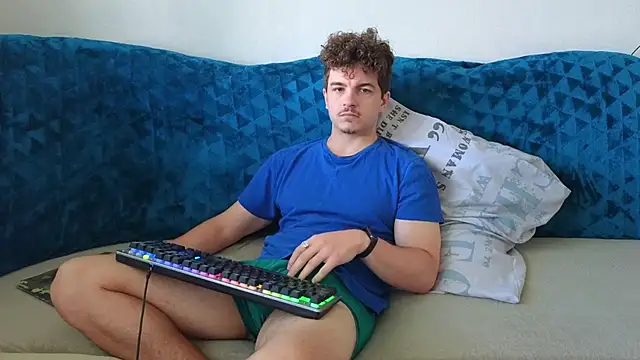 Snapshot of Remy_Miles chatting on September 15, 2025, 7:52 am Remy Miles online show from September 15, 2025, 7:52 am