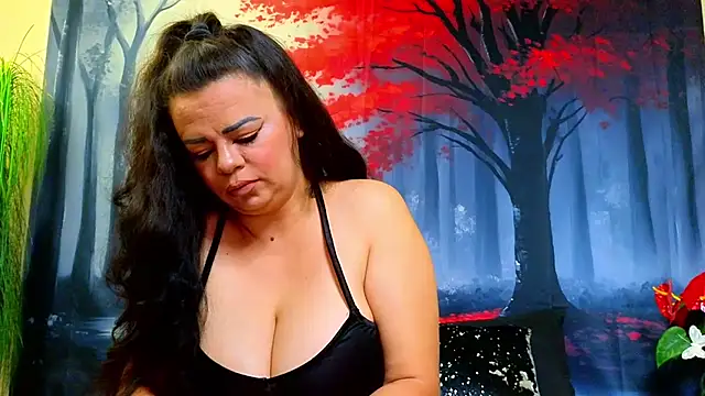 Snapshot of ElizabethEven chatting on October 25, 2025, 8:58 pm ElizabethEven online show from October 25, 2025, 8:58 pm