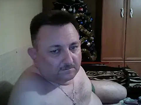 Snapshot of Novy73 chatting on December 22, 2025, 10:51 pm Novy73 online show from December 22, 2025, 10:51 pm