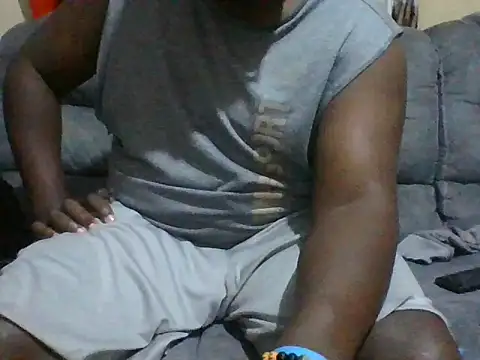 honeyswit online show from June 10, 2026, 7:57 pm