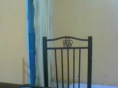 honeyswit online show from June 23, 2026, 11:14 pm