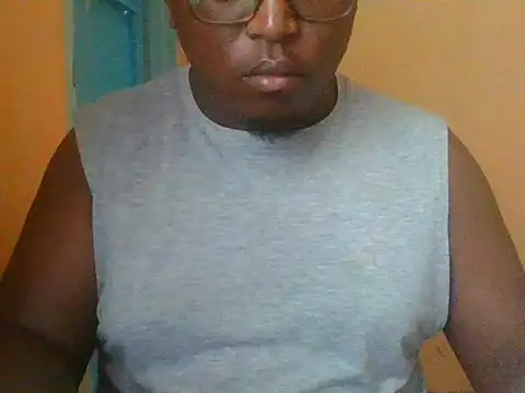honeyswit online show from July 3, 2026, 9:37 am