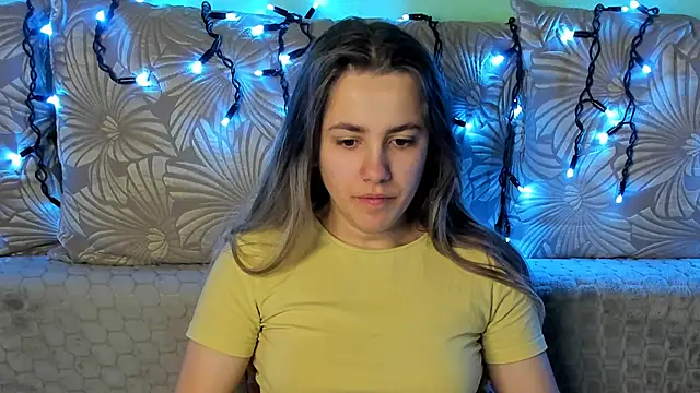 MaggieCake online show from February 18, 2026, 2:40 am