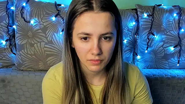 MaggieCake online show from February 24, 2026, 5:49 am