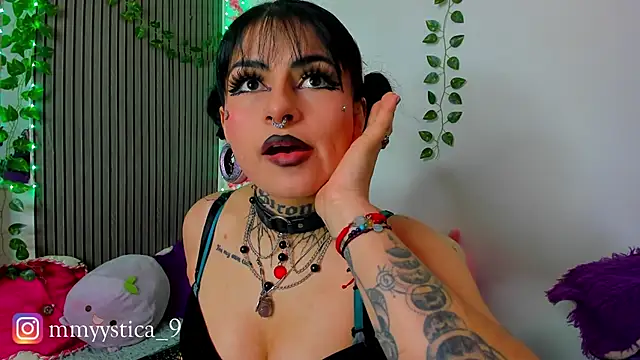 Rainnbow  online show from March 27, 2026, 8:26 am