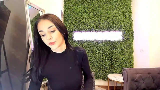 Snapshot of realhotfallingdevil chatting on January 23, 2025, 10:32 am realhotfallingdevil online show from January 23, 2025, 10:32 am