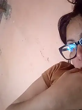 Anypink online show from November 10, 2025, 8:30 pm