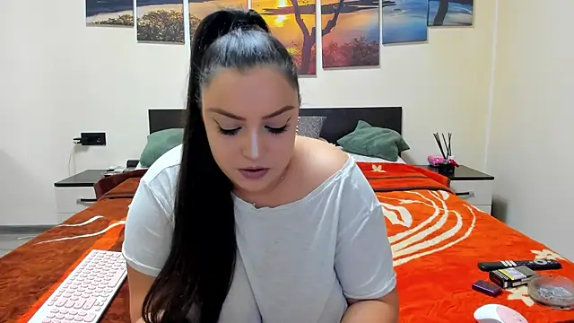 Snapshot of adelline chatting on December 13, 2024, 10:13 pm adelline online show from December 13, 2024, 10:13 pm