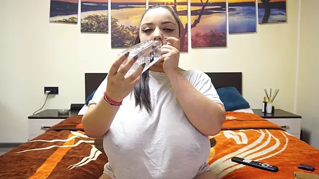 Snapshot of adelline chatting on March 10, 2025, 10:02 pm adelline online show from March 10, 2025, 10:02 pm