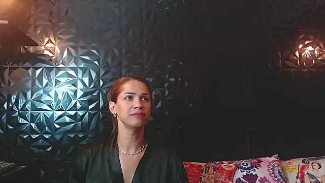 PINK  LOLA1 online show from November 22, 2025, 12:53 am