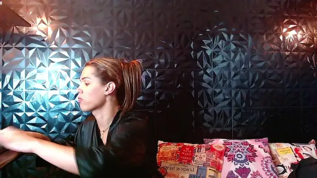 PINK  LOLA1 online show from March 18, 2026, 10:46 pm