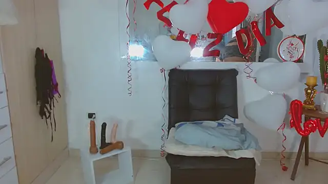 Selenna01 online show from February 15, 2025, 2:11 pm