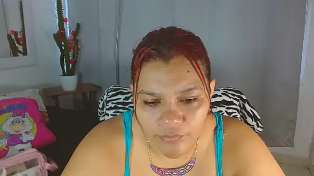 Snapshot of Selenna01 chatting on February 20, 2025, 12:57 pm Selenna01 online show from February 20, 2025, 12:57 pm