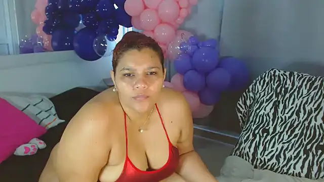 Snapshot of Selenna01 chatting on March 4, 2025, 2:10 pm Selenna01 online show from March 4, 2025, 2:10 pm