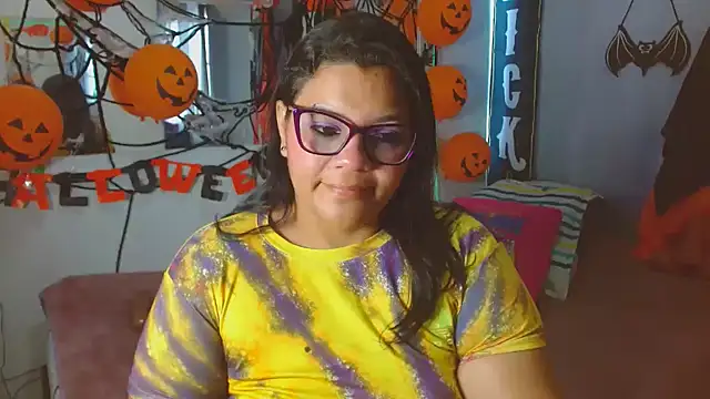 Snapshot of Selenna01 chatting on October 29, 2025, 3:14 pm Selenna01 online show from October 29, 2025, 3:14 pm