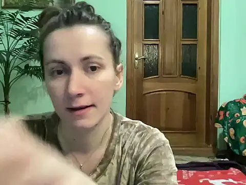AngelTough20 online show from May 6, 2026, 11:43 pm