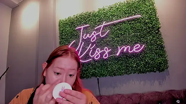 Snapshot of hannamartinn chatting on October 22, 2025, 3:34 pm hannamartinn online show from October 22, 2025, 3:34 pm