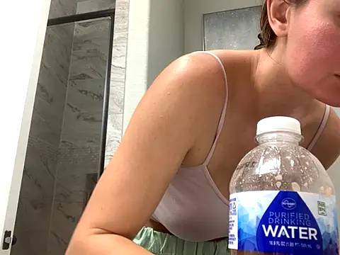 Snapshot of Alyssa_rhoades chatting on November 6, 2025, 8:21 pm Alyssa rhoades online show from November 6, 2025, 8:21 pm