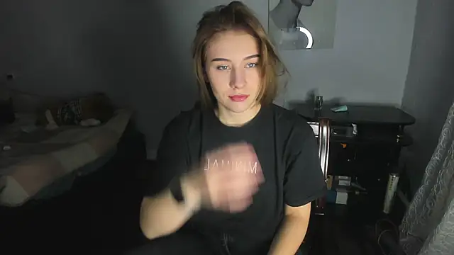 KindKristy online show from December 18, 2024, 5:48 am