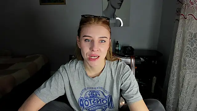 KindKristy online show from December 26, 2024, 8:18 am