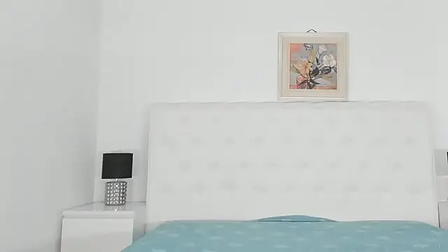 Snapshot of purefantasy chatting on September 19, 2025, 5:20 am purefantasy online show from September 19, 2025, 5:20 am