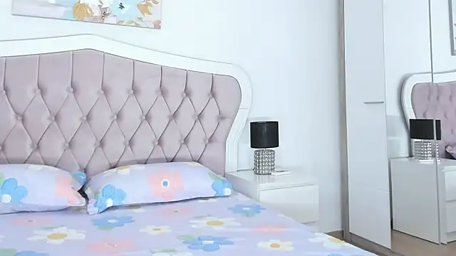 purefantasy online show from February 26, 2026, 4:00 am