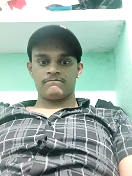 rajaRoyd online show from November 9, 2025, 6:17 pm