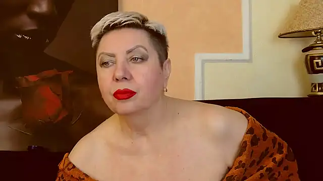 LadyPosh online show from December 13, 2024, 9:30 pm