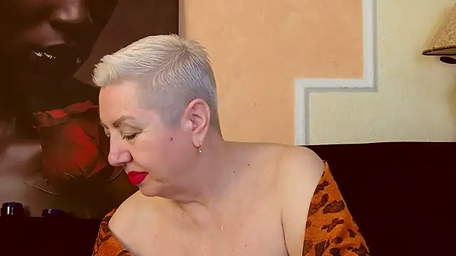 LadyPosh online show from December 5, 2025, 7:21 pm