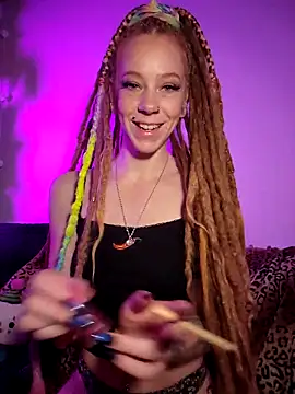 LucidLucy online show from October 12, 2025, 9:41 am