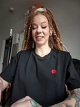 LucidLucy online show from February 23, 2026, 3:09 pm