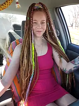 LucidLucy online show from April 27, 2026, 2:48 pm