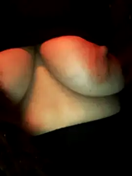 Dirtyfeelin online show from December 2, 2025, 5:41 pm