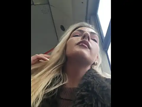 Snapshot of Dirtyfeelin chatting on February 16, 2026, 2:13 pm Dirtyfeelin online show from February 16, 2026, 2:13 pm