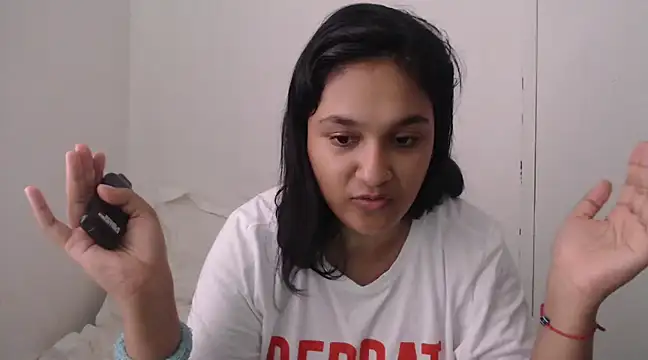 Indianbloom- online show from December 11, 2024, 9:41 am
