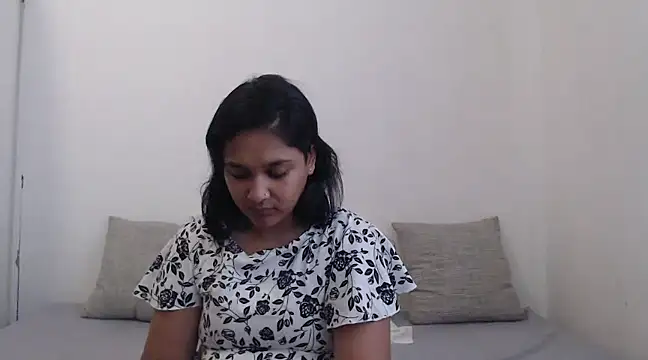 Indianbloom- online show from January 6, 2025, 9:30 am