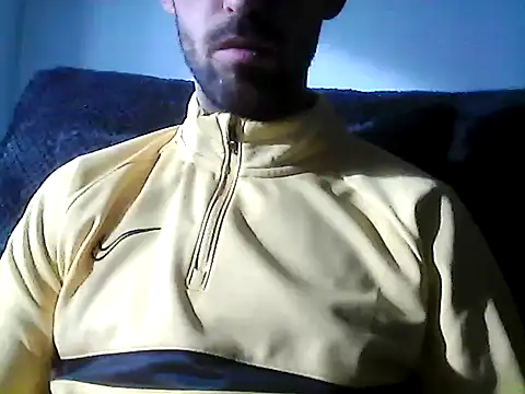 Snapshot of juju156111 chatting on January 18, 2026, 9:35 am juju156111 online show from January 18, 2026, 9:35 am