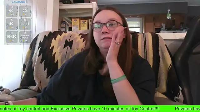 Snapshot of ZeTurtleMaster chatting on October 6, 2025, 5:21 pm ZeTurtleMaster online show from October 6, 2025, 5:21 pm