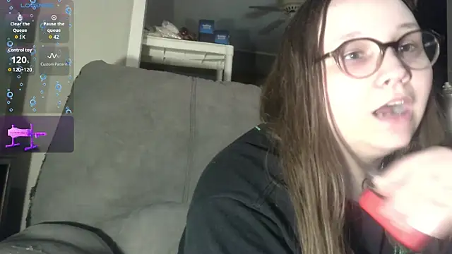 ZeTurtleMaster online show from April 11, 2026, 2:27 am