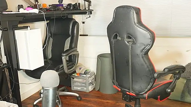 Bubbleliyah online show from September 18, 2025, 4:03 am