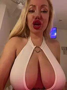 SofiaJoy online show from January 9, 2025, 7:29 pm