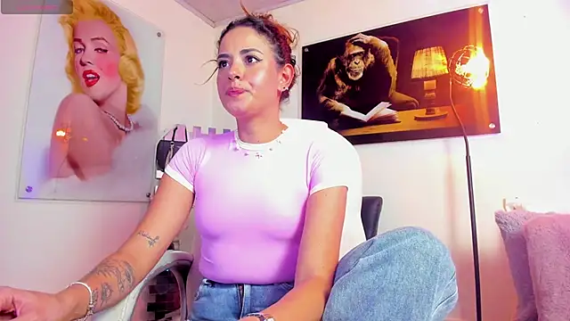 KimberlySaen online show from March 5, 2026, 9:22 pm