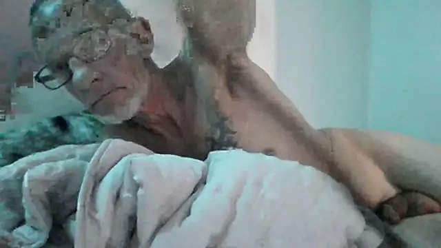 Snapshot of justinewe69 chatting on November 6, 2025, 8:26 am justinewe69 online show from November 6, 2025, 8:26 am