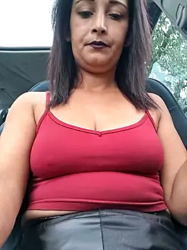 Snapshot of Alina03210 chatting on September 26, 2025, 1:15 pm Alina03210 online show from September 26, 2025, 1:15 pm