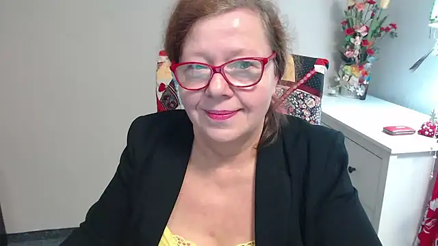 Snapshot of Adelewildx chatting on December 4, 2024, 8:12 am Adelewildx online show from December 4, 2024, 8:12 am